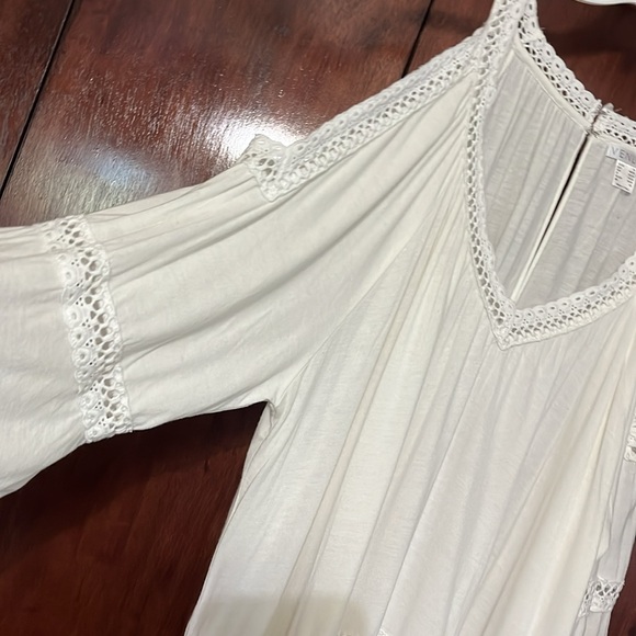 Venus Crochet Top Cold Shoulder Top Bell Sleeve Top - Picture 13 of 13